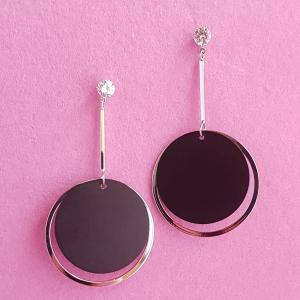 strasszköves díszítésű fülbevaló