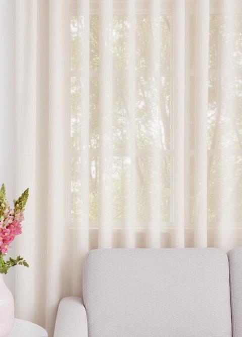 Egyszínű selymes muszlin kész függöny ecrü 02 Mary 260x220cm