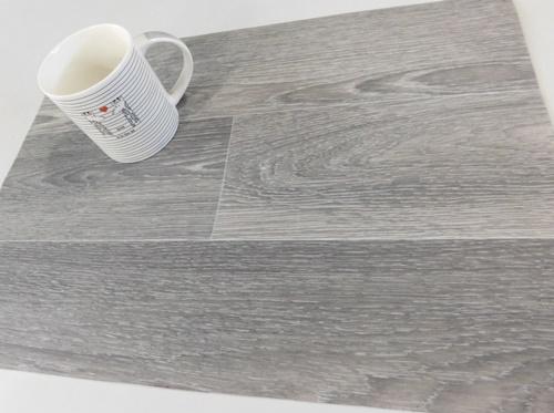Fa mintás étkezési alátét szürke kb: 35x45cm