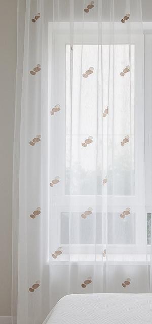Fehér sable kész függöny barna drapp mintás K. 210x290cm