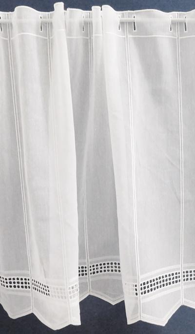 Fehér sable vitrage függöny horgolt hatású hímzéssel 60x176cm