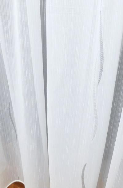 Fehér voila-sable kész függöny fehér ezüst nyírt mintával Krisztina 180x300cm