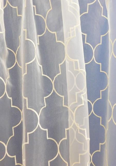 Hímzett organza kész függöny vajszín 175x150cm