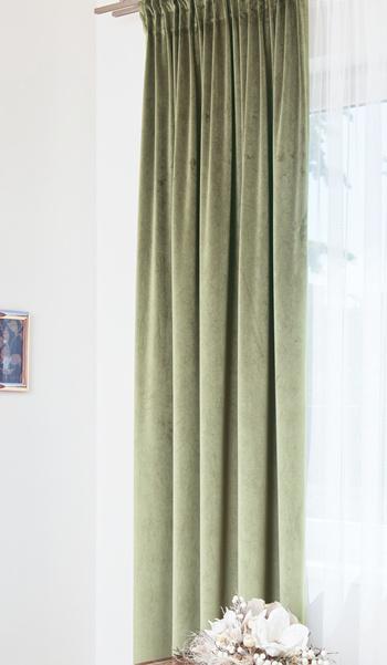 Kész sötétítő függöny 28 világos zöld 160x130cm bársonyos