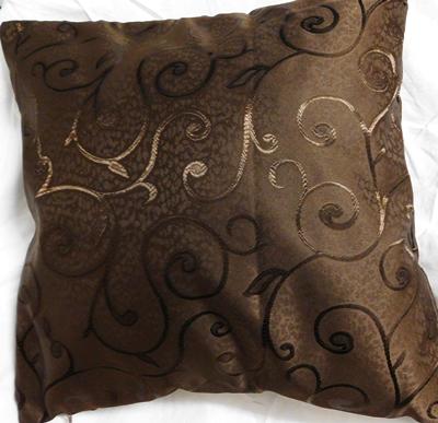 Sötétbarna szatén díszpárna huzat 40x40cm