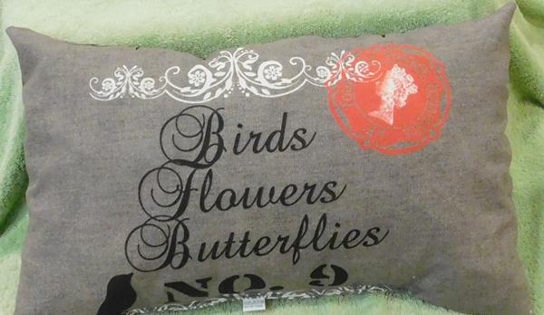 Szürke feliratos díszpárna 2.