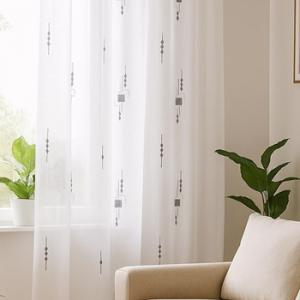 Fehér sable kész függöny szürke mintás KV. 160x250cm