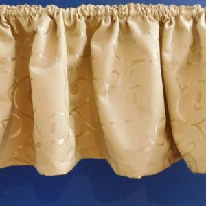 Homokszín szatén drapéria kb: 260cm széles