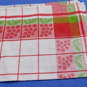 Konyharuha fehér piros mintás