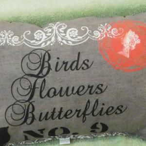 Szürke feliratos díszpárna 2.