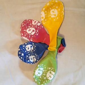 9-es évszámos gumi lufi