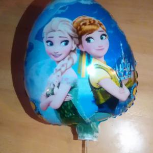 Frozen rövid buzogány hullámos szélű fólia lufi