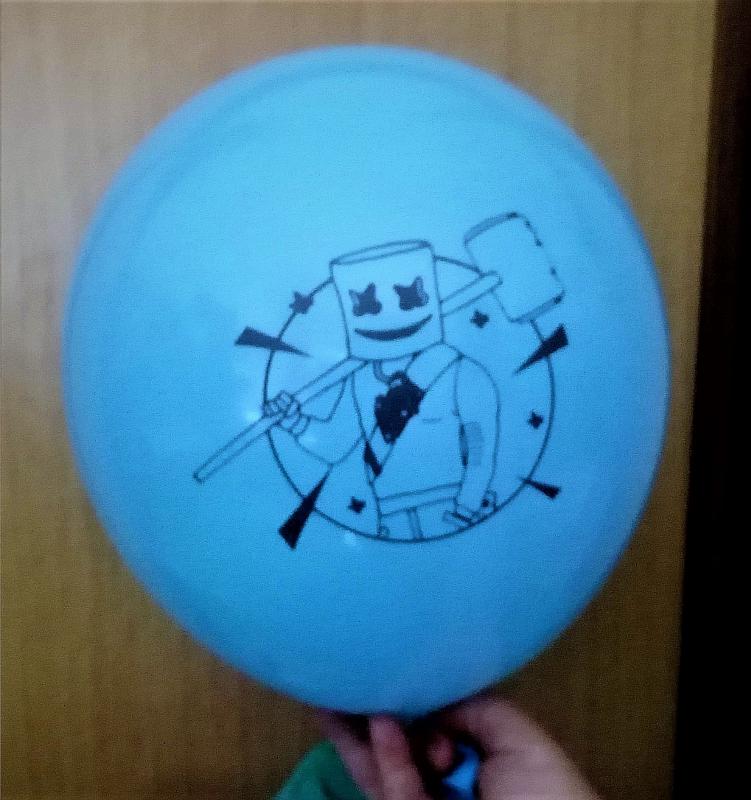 Fortnite mintás gumilufi kék