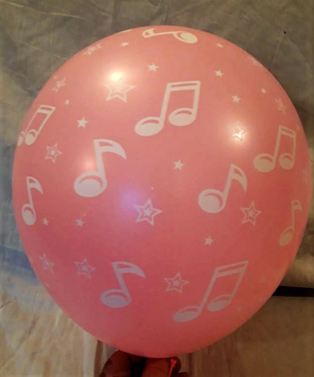 Hangjegy mintás gumilufi