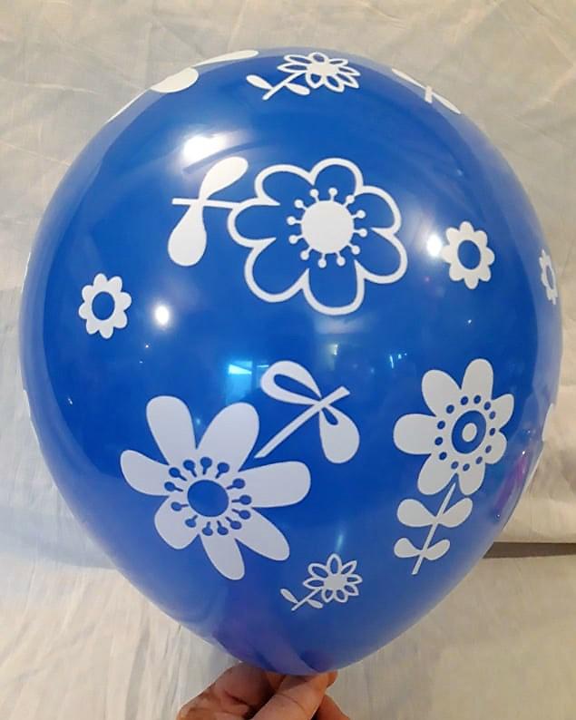 Mezei virágos gumi lufi több szinben