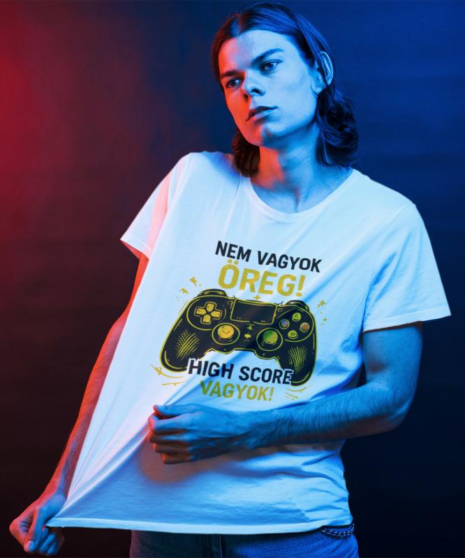 Nem vagyok öreg - Gamer szülinapi mintás póló