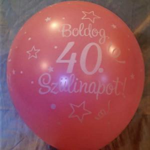 40. Boldog Születésnapot gumi lufi,több szinben