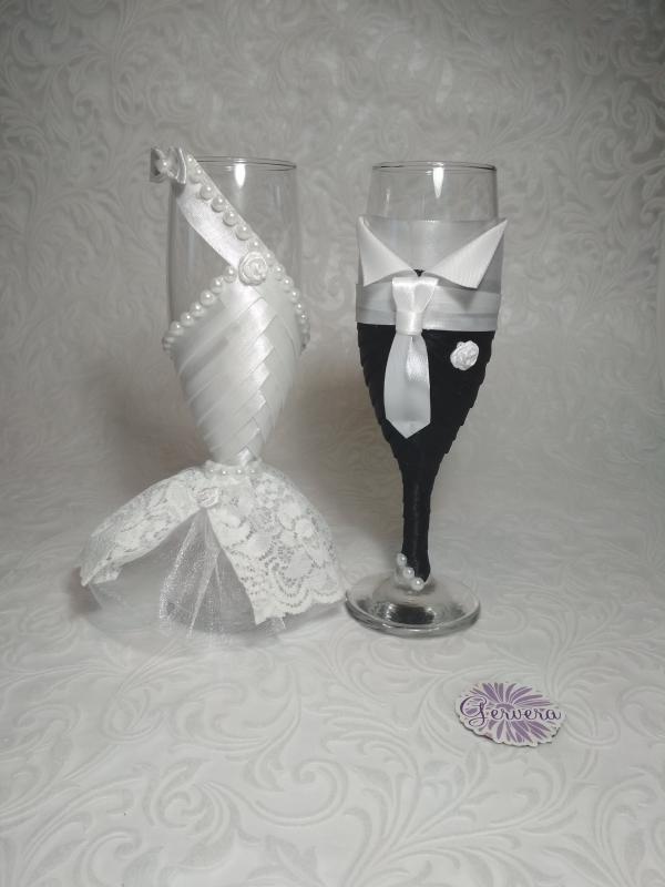 Esküvői pohár, hercegi pár