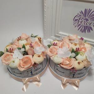 Mini virágbox, arany szülőköszöntő szett