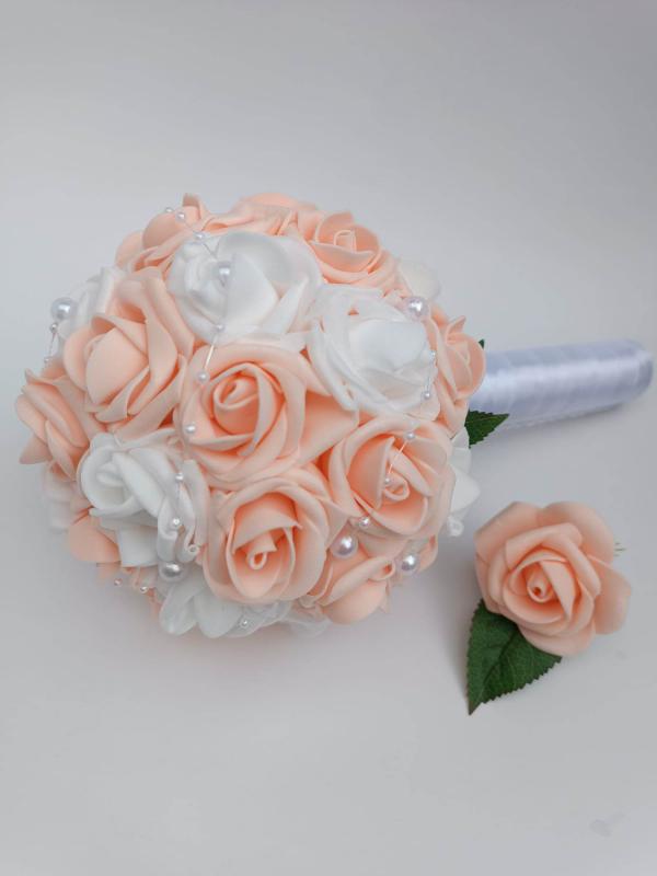 Mini menyasszonyi csokor, barack-fehér