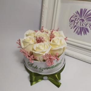 Mini virágbox, krém színű szappan rózsa