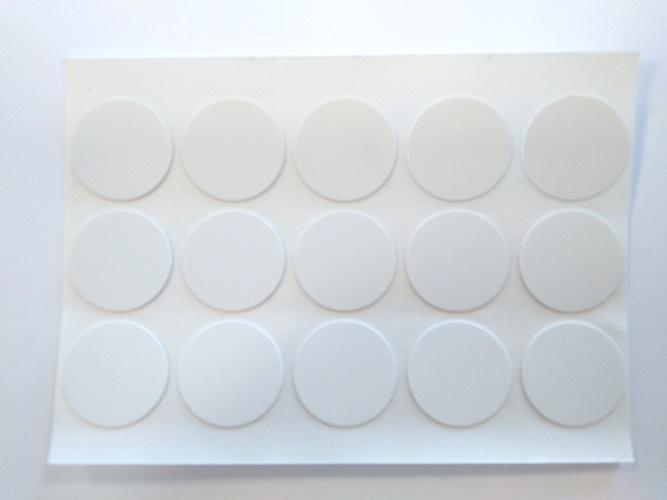 Öntapadós csavartakaró matrica 15db/ív, Matt fehér, 20mm átm.