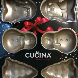 Ünnepi sütőforma (tapadás mentes bevonat).