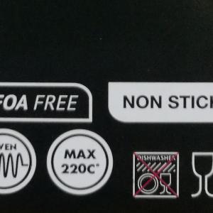 Ünnepi sütőforma (tapadás mentes bevonat).