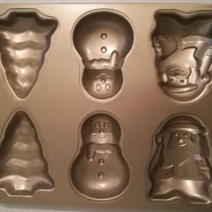 Ünnepi sütőforma (tapadás mentes bevonat).