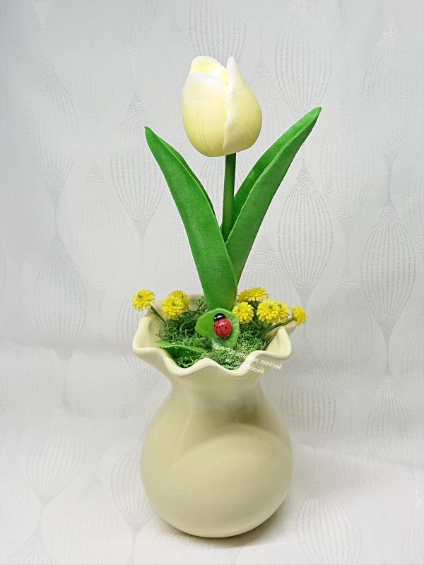 1 szál szappan tulipán vázában