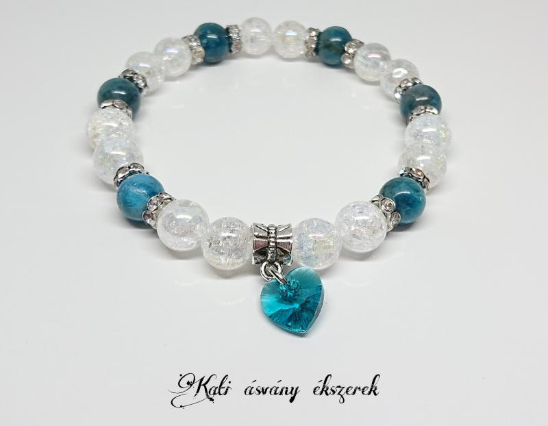 Angyal aura kvarc és apatit ásvány karkötő Swarovski szív medállal