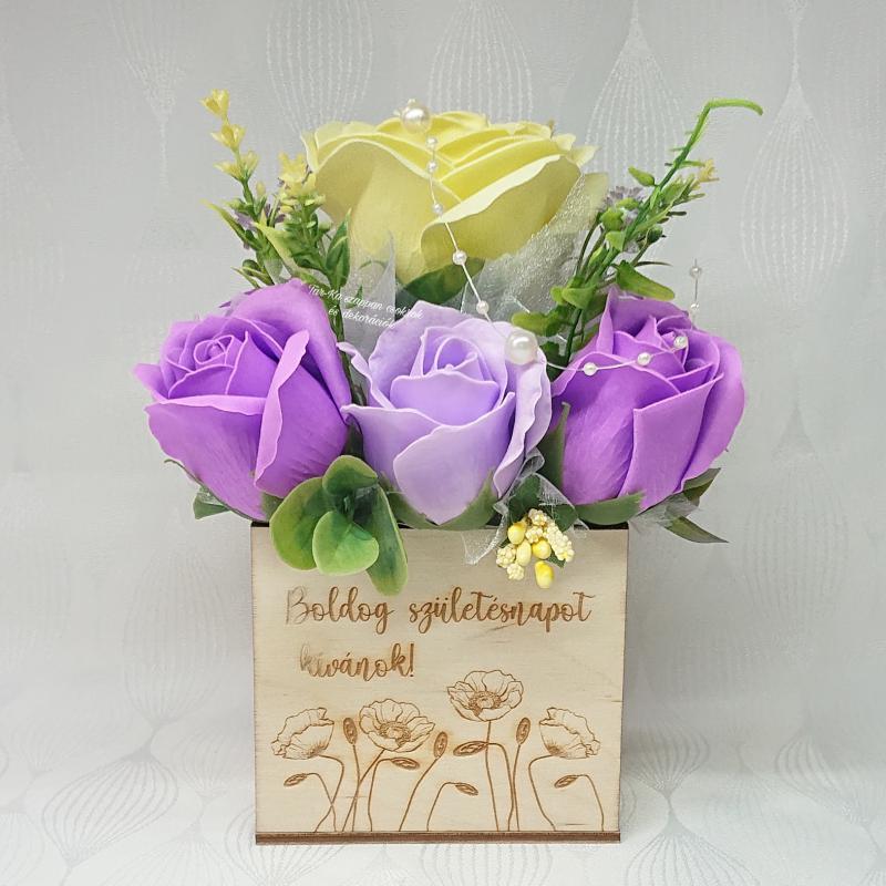 Boldog születésnapot kívánok! szappanrózsa csokor