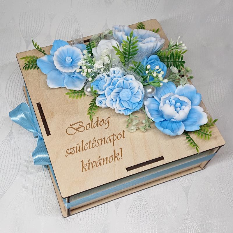 Boldog születésnapot kívánok! szappanvirág csokor