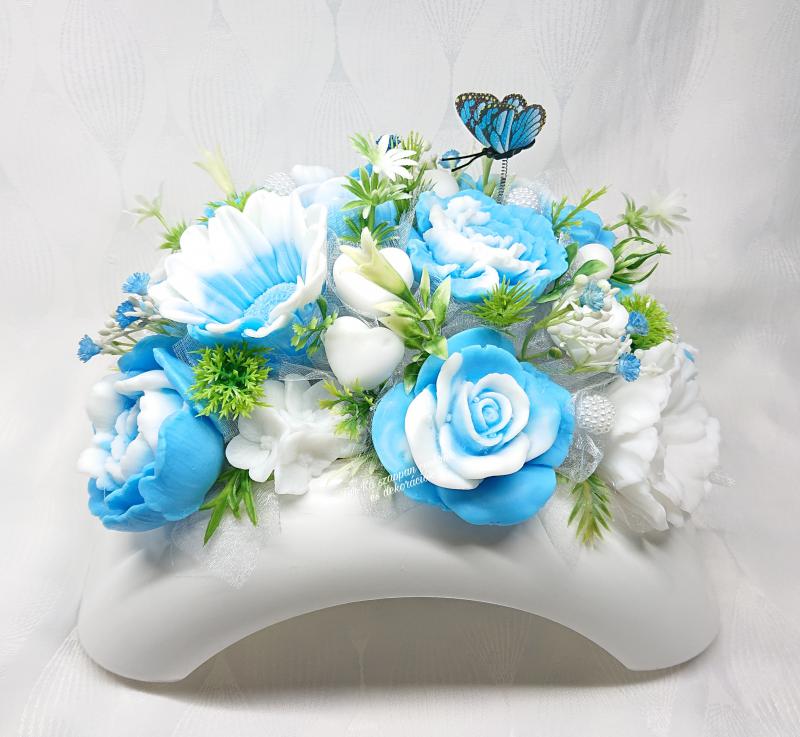 Édes álmok illatú nagy kék - fehér asztaldísz