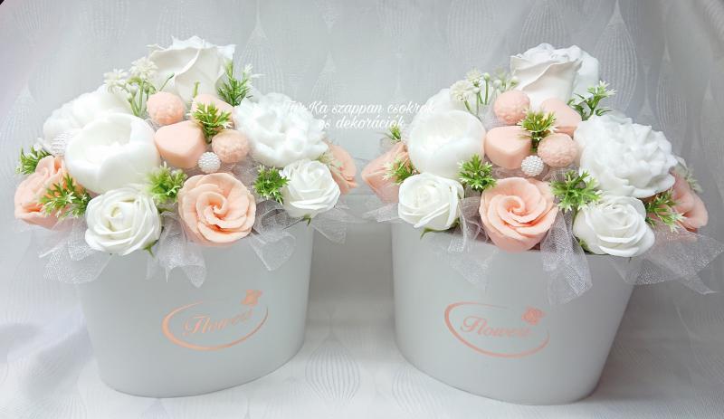 Esküvői szülőköszöntő illatos szappanvirág boxok