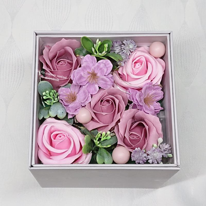 Extra csoda doboz: világító szappanvirág csokor