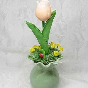 1 szál szappan tulipán vázában