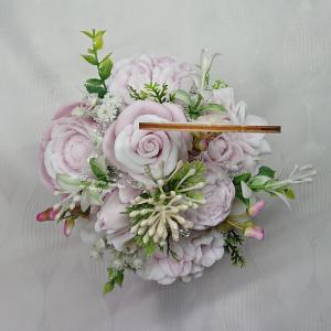 Anyák napi különleges szappanvirág csokor