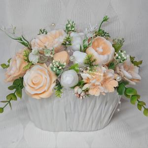 Barack - fehér szappanvirág csokor