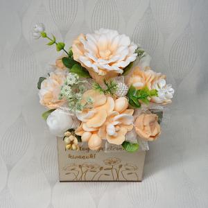 Boldog születésnapot kívánok! szappanvirág csokor