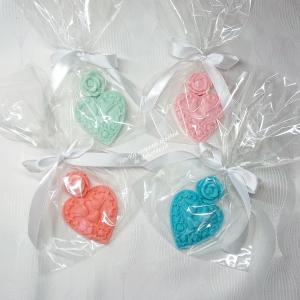 Gerlepár szív és kis rózsa szappan dísz celofánban