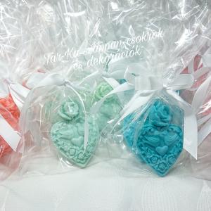 Gerlepár szív és kis rózsa szappan dísz celofánban