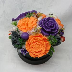 Halloween-i narancssárga - lila - fekete szappan csokor kerek formájú boxban