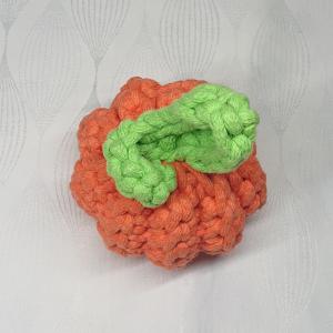 Horgolt kis Halloween tök