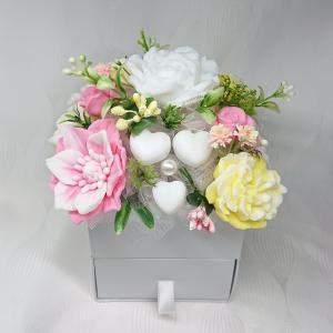 Illatos szappanvirág csokor fiókos boxban