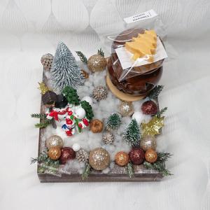 Karácsonyi dekoráció aromalámpával és mécsessel, válaszható illatviasszal