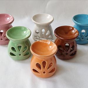 Kis aromalámpa illatviasszal és mécsessel