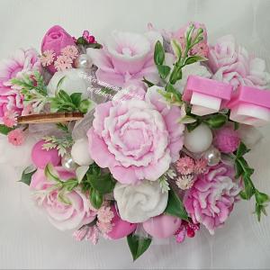 Közepes születésnapi szappanvirág csokor szív formájú boxban