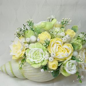 Különleges nagy szappanvirág csokor csigaházban