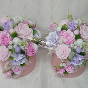 Különleges szülőköszöntő rózsaszín-lila-fehér illatos szappanvirág csokor